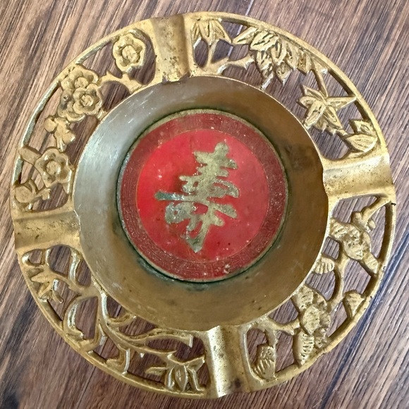 Vintage Chinese Brass Red  Ashtray Chinese Symbol Flower Cutouts Floral - Picture 3 of 6